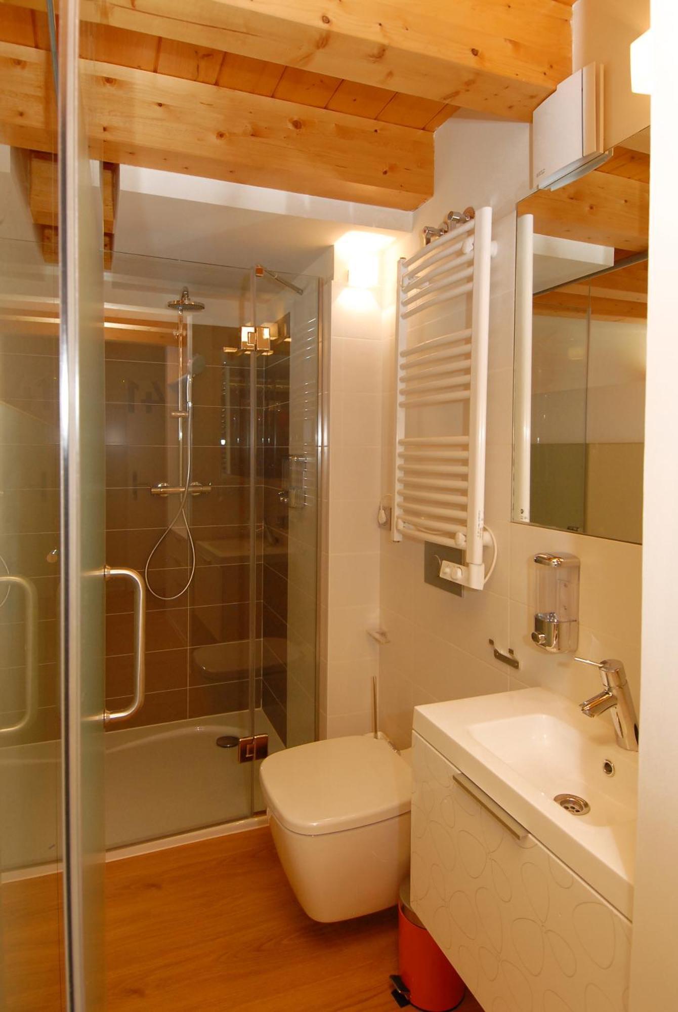 Burgo Hostal Rimbombin מראה חיצוני תמונה