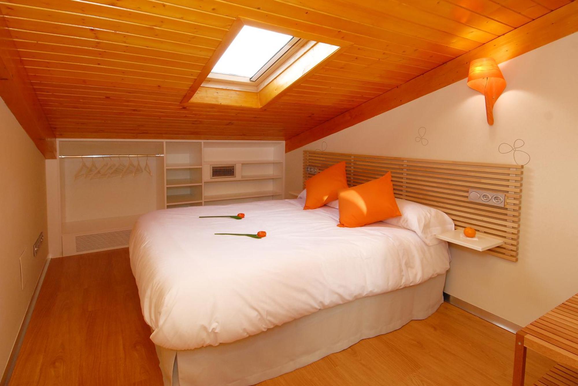 Burgo Hostal Rimbombin מראה חיצוני תמונה