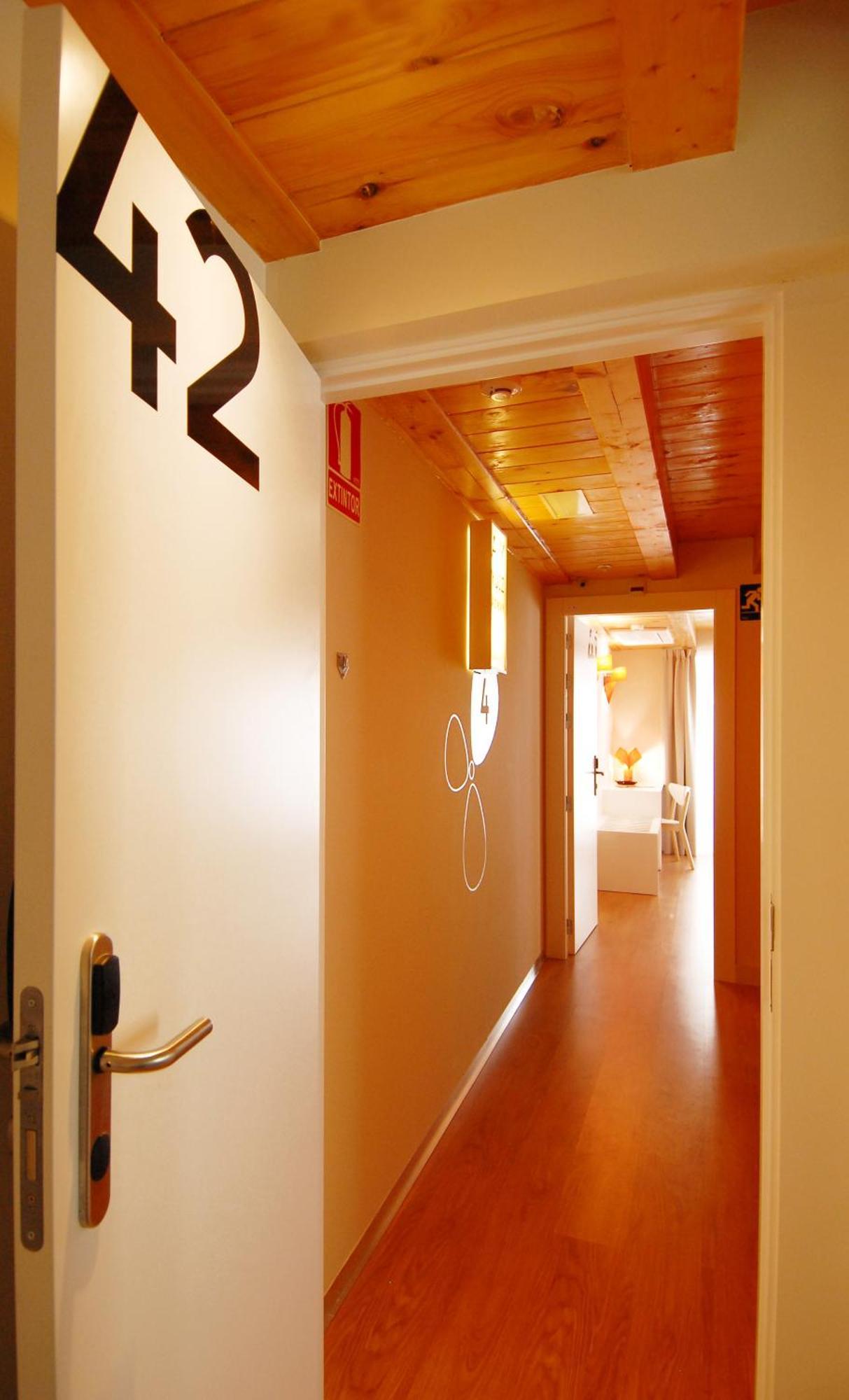 Burgo Hostal Rimbombin מראה חיצוני תמונה