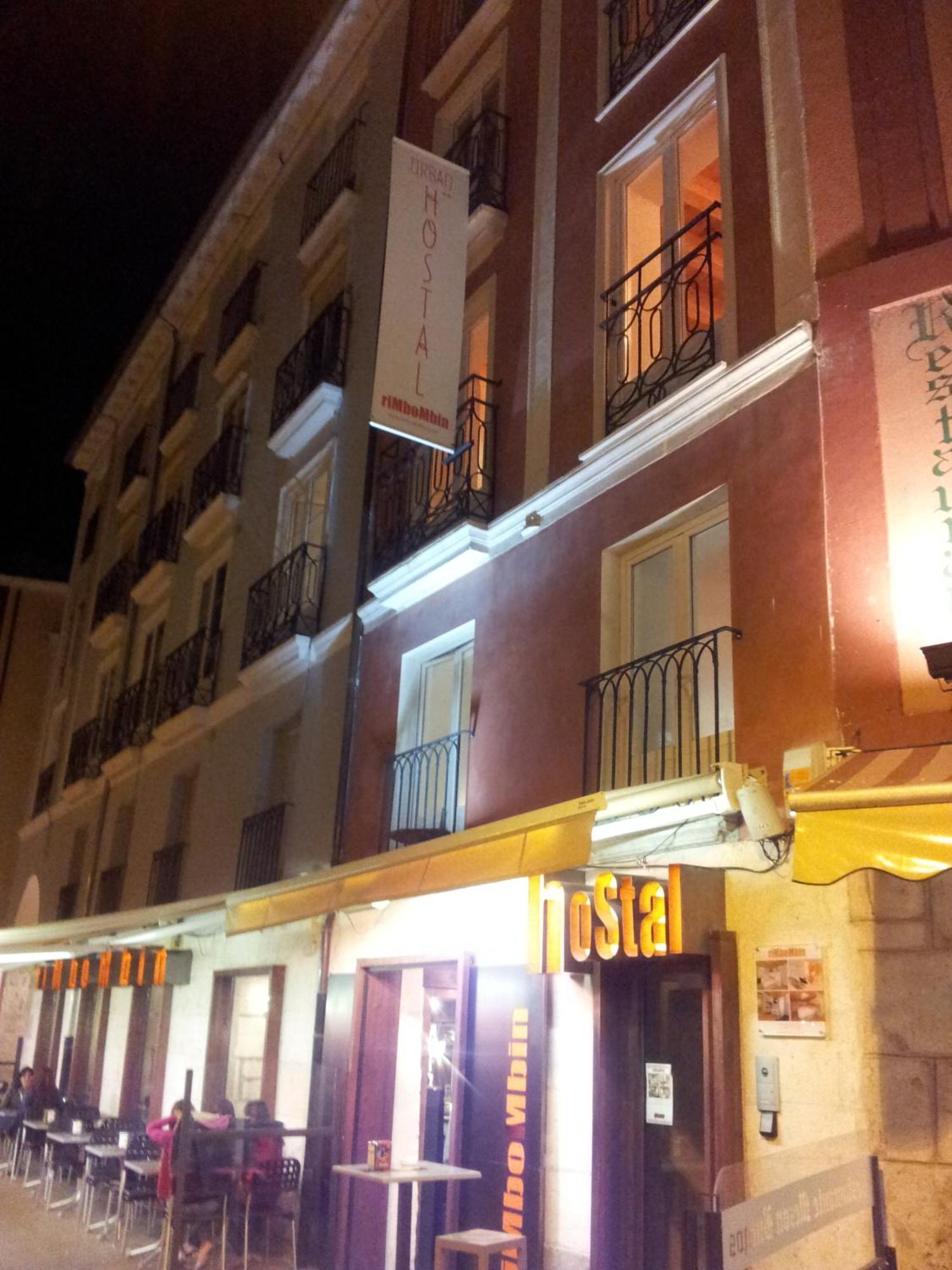 Burgo Hostal Rimbombin מראה חיצוני תמונה